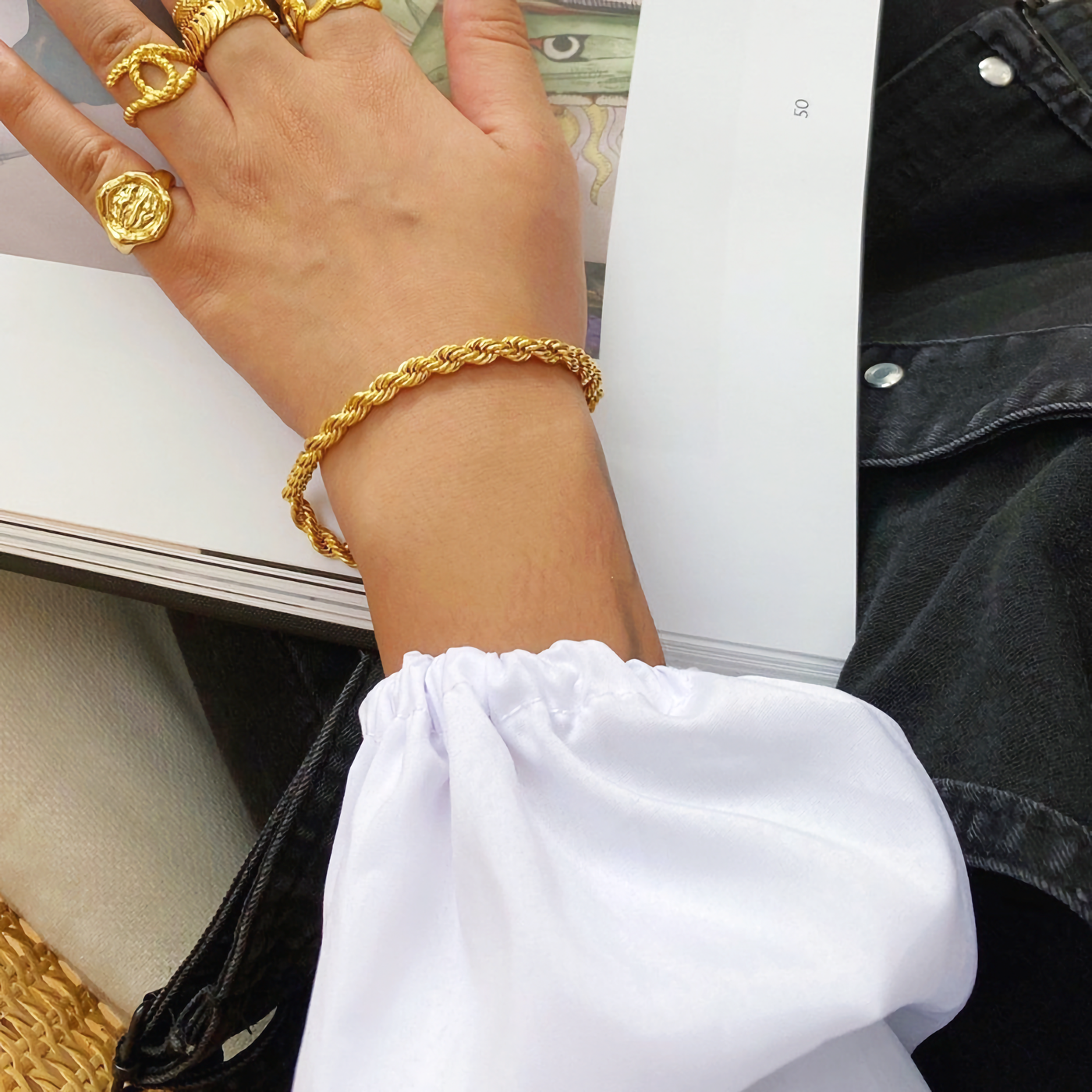 Claras Repkedjearmband