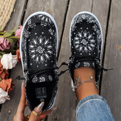 Isavella™ | Luftiga sommarskor med blommig charm