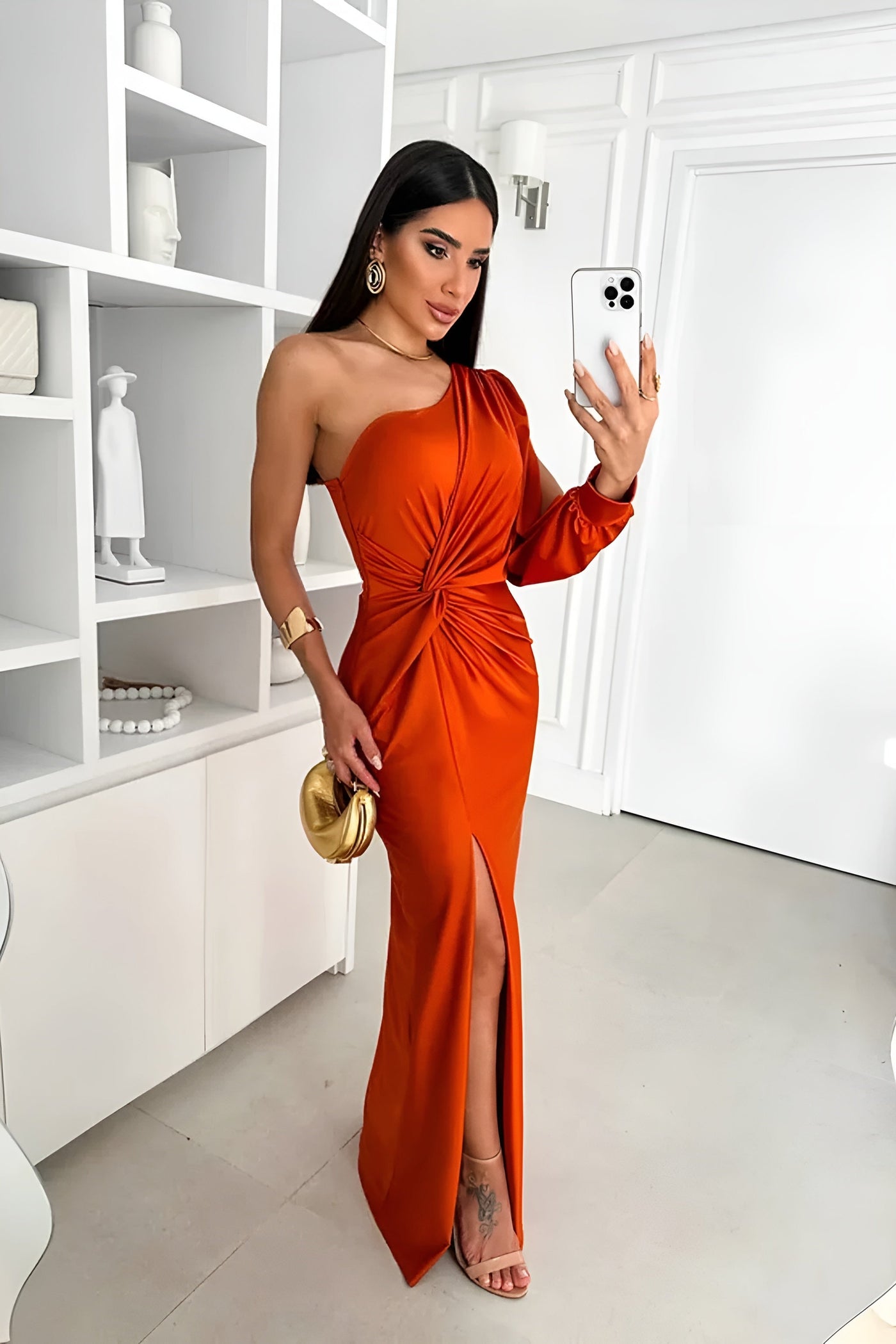 Qina™ - Elegant satinklänning