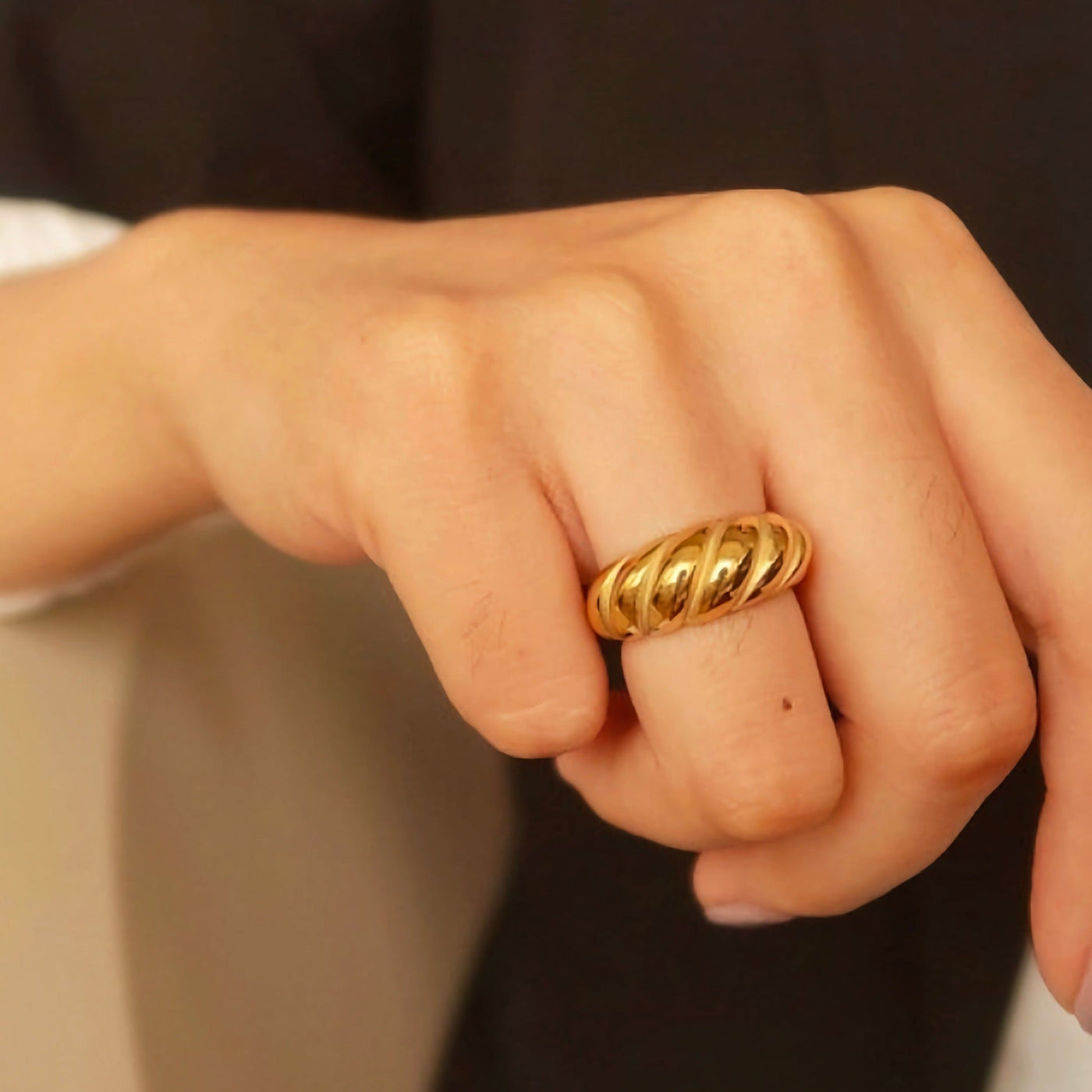 Amaia Guld Croissant-inspirerad Ring
