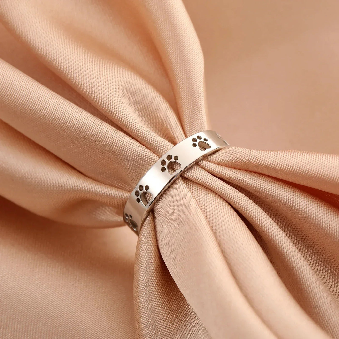 Justerbar Ring i Silver och Guld med Tassmotiv – Miraie