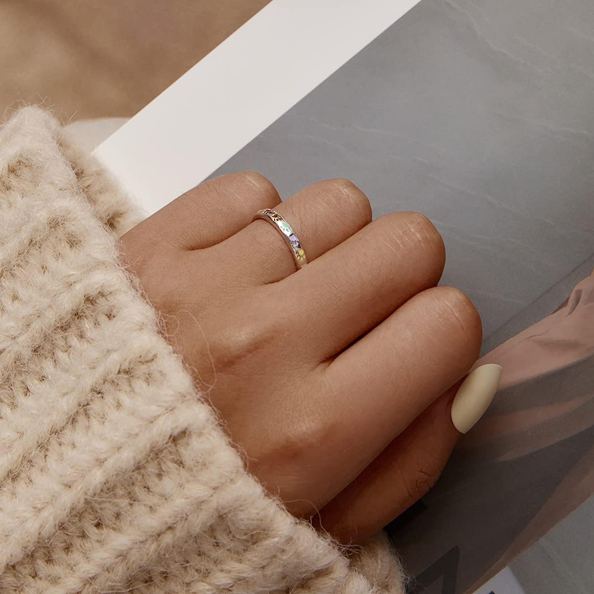 925 Silverring med Emaljerad Tassavtryck – Sena