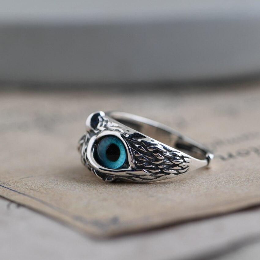 Rowan – Ring med Ugglesymbol som Symboliserar Visdom och Skydd