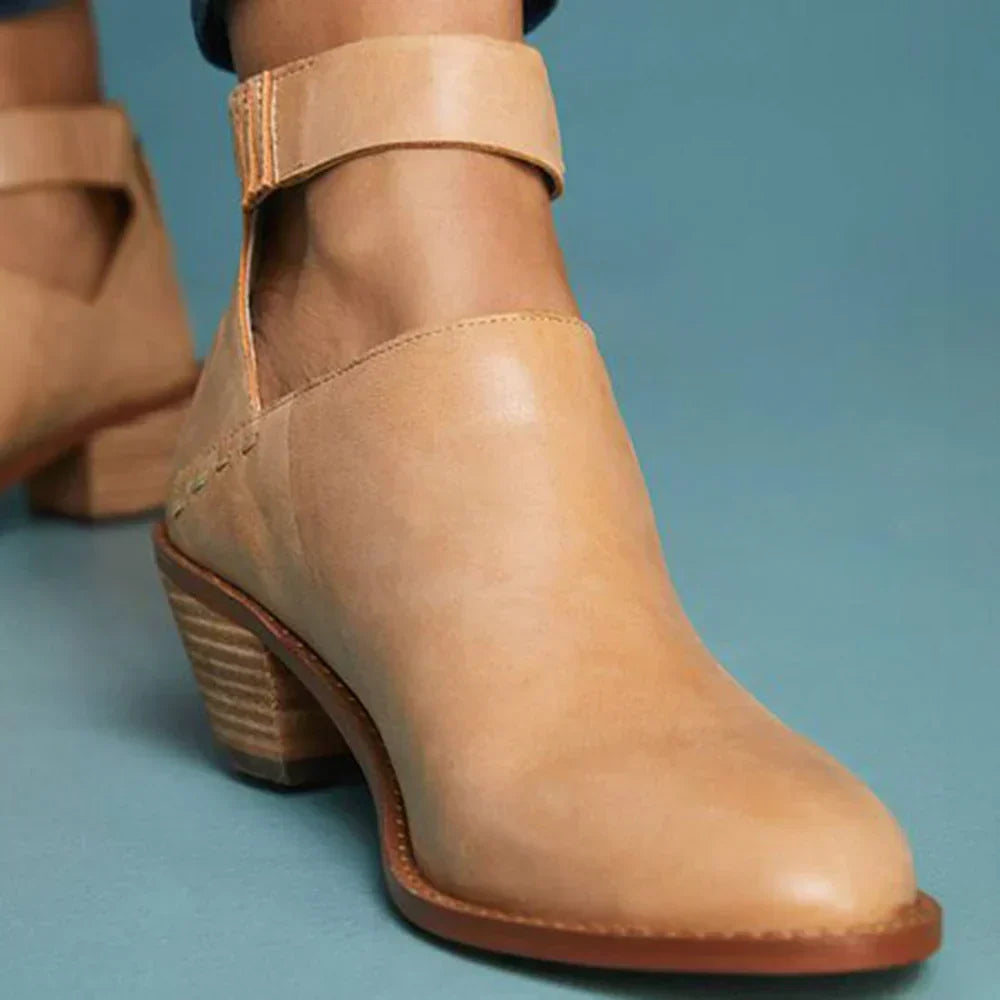 Livia™ – Bekväm lädersandal med klack