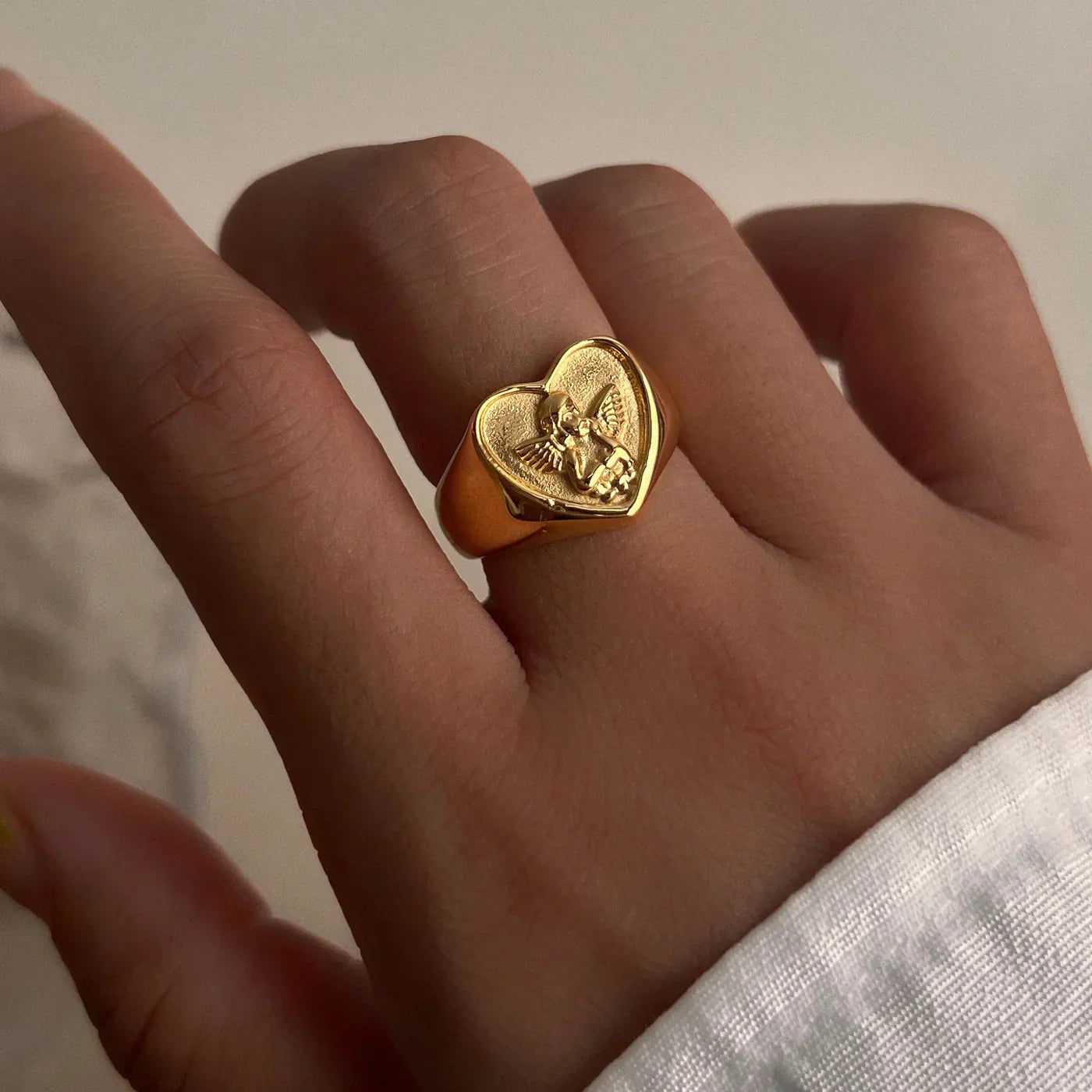 Cupids Omfamning Ring