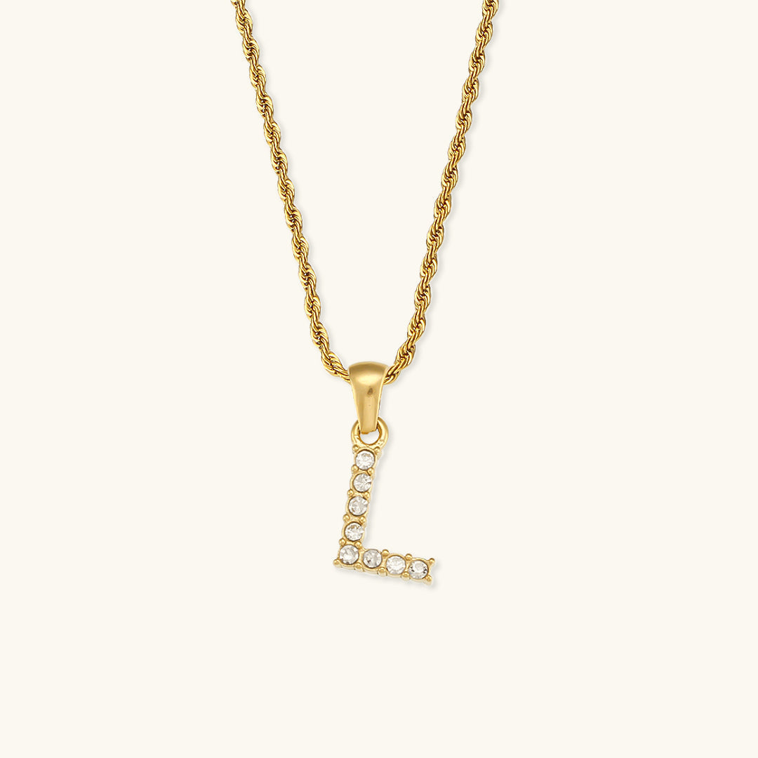 Diamantbesatta Initialhalsband från Maeve