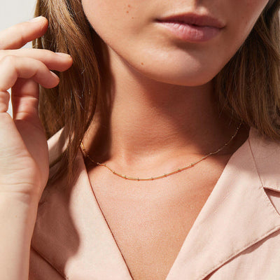 Julia Guldkedja – Elegant Halsband