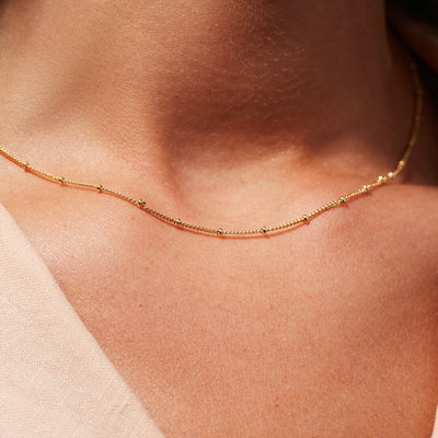 Julia Guldkedja – Elegant Halsband