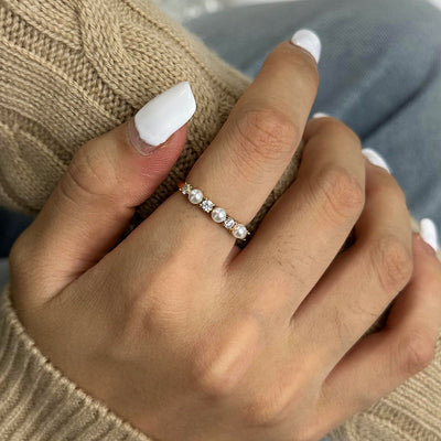 Keisha Ring med Diamanter och Pärldekoration