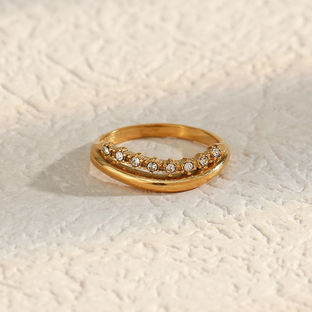 Adeline Guld Ring med Konstgjorda Diamanter