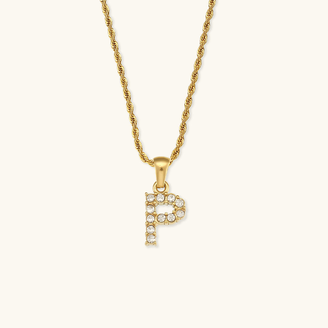 Diamantbesatta Initialhalsband från Maeve
