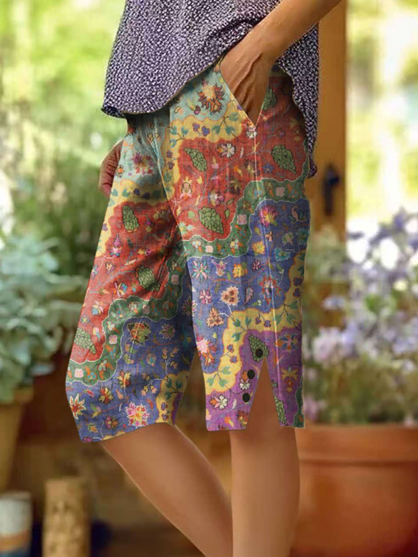 Elvira™ – Lediga shorts med färgstark karaktär