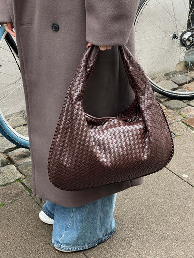 ElinVäska™ – Stilren och funktionell väska för varje tillfälle