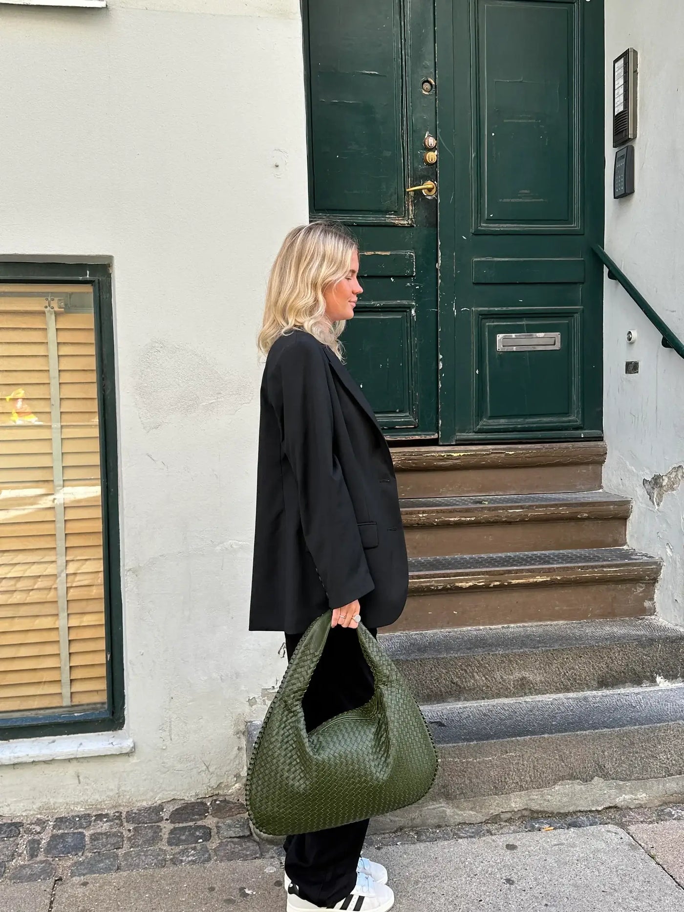 ElinVäska™ – Stilren och funktionell väska för varje tillfälle