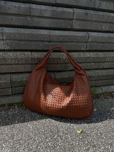 ElinVäska™ – Stilren och funktionell väska för varje tillfälle