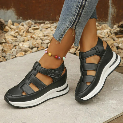 Liliana™ – Stilfulla Sandaler med Kardborreband