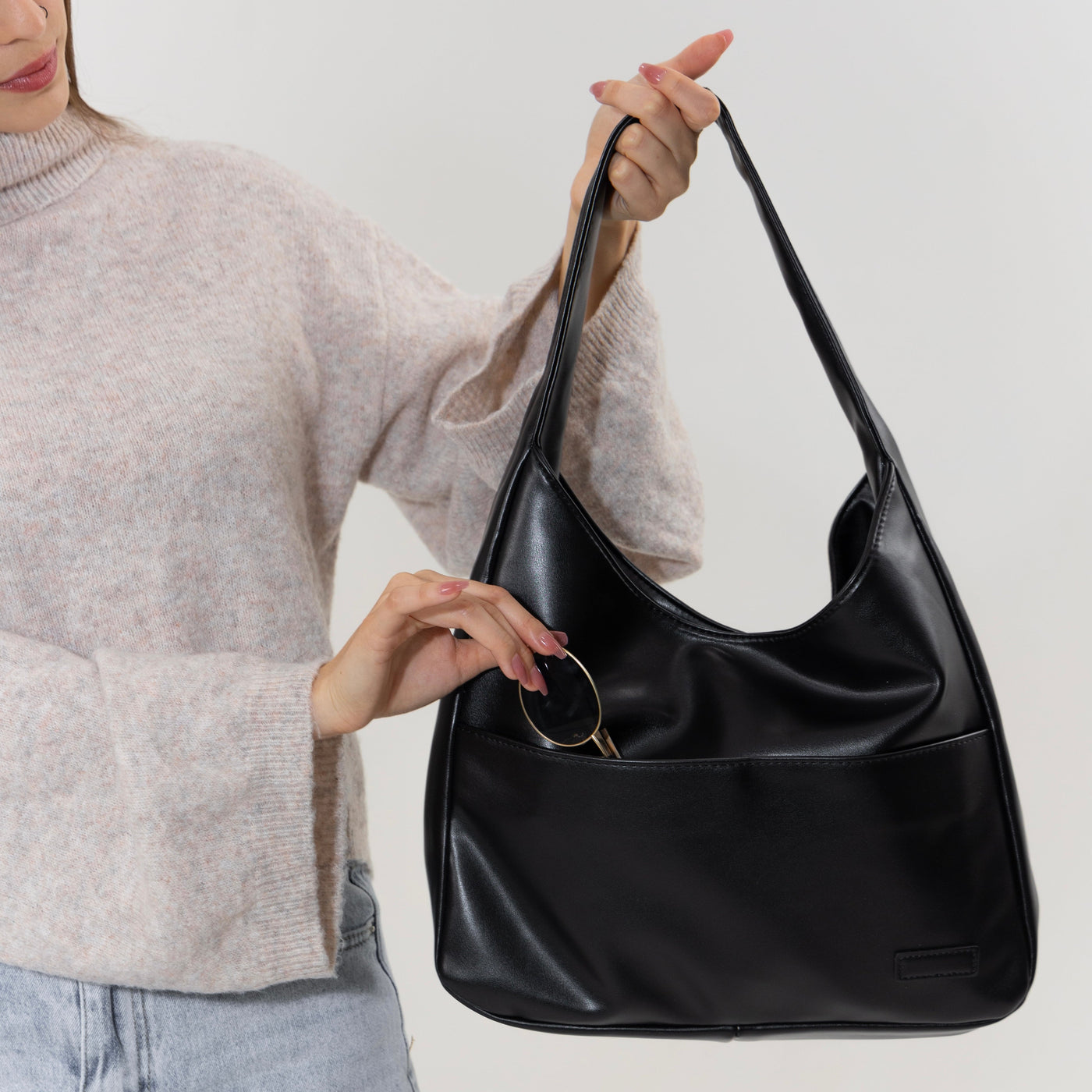 ElinVäska™ – Stilren och funktionell väska för varje tillfälle