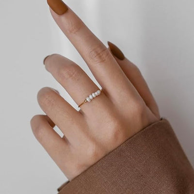 Magnolla Guldring med Sötvattenspärla